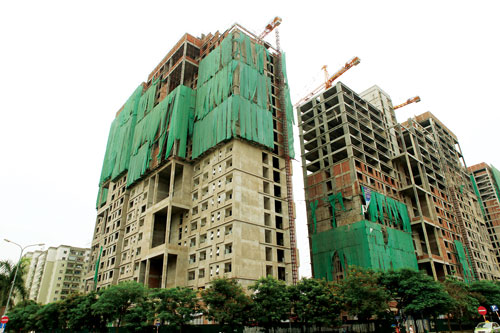 Tiếp tục siết tín dụng bất động sản